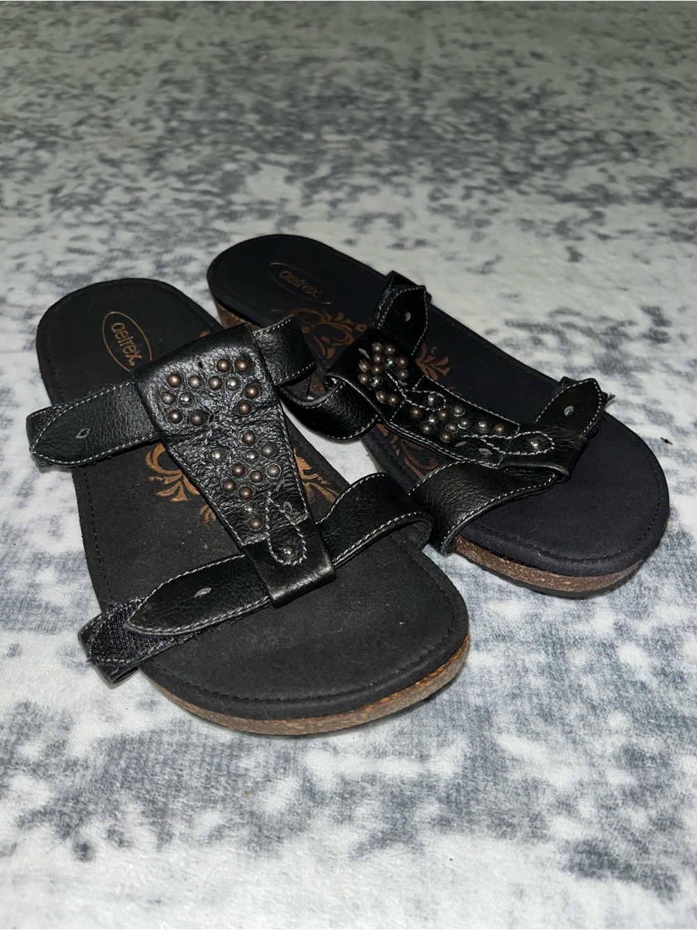Aetrex Women's Black Strappy Sandals Size 6.5 Leather Upper Adjustable Buckle